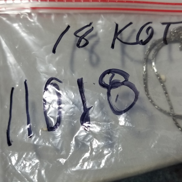 18k White Gold Chain W/ Flower Rhinestone Pendant - Picture 8 of 8